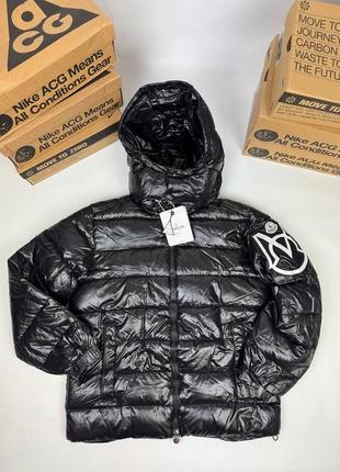 Чоловічій пуховик moncler