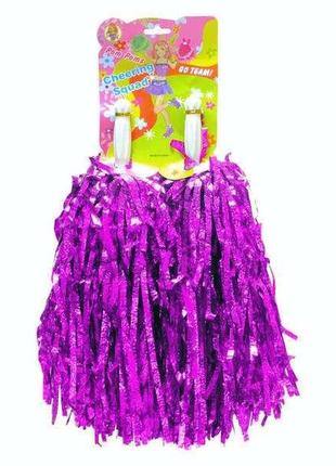 Малиновые помпоны для черлидинга и спортивных танцев.