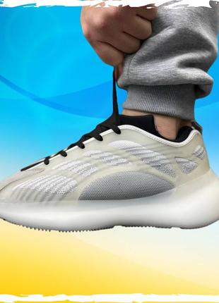 Кросівки yeezy boost 700 білі, кросівки. ізі буст 700, ізики, ізи бусти. 41-45