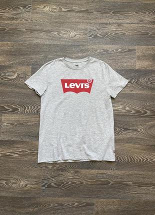 Оригинальная футболка levis