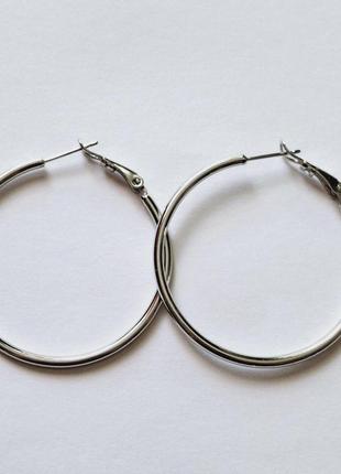 Сережки родій xuping біле золото діаметр 4 см. ширина 2 мм.