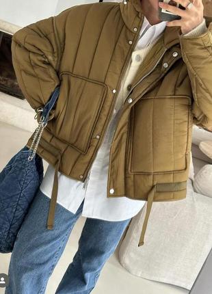 Класна стьобана куртка з  високим комірцем zara