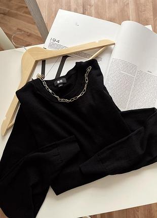 Uniqlo чорний лонгслів з вовни