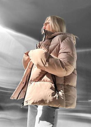 Жіночий пуховик
