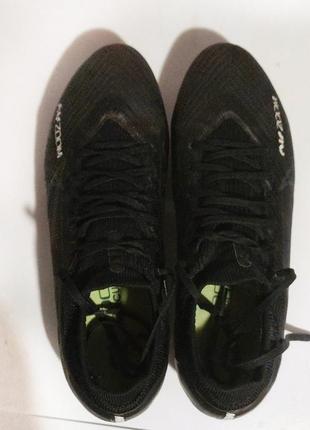 Футбольні бутси nike