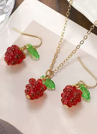 Набор ягодки серьги цепочка с кулоном