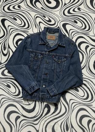 Женская джинсовая куртка levis