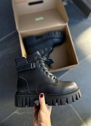 Стильні черевики