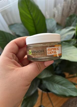 Скраб "абрикос" для всіх типів шкіри обличчя garnier skin naturals
