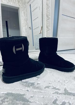 Замшевые угги
