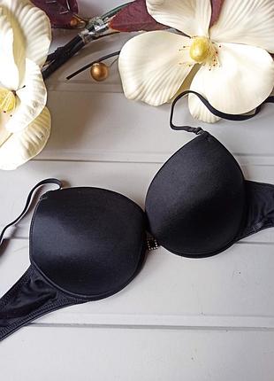 Гладкий бюстгальер с пуш-ап 70а