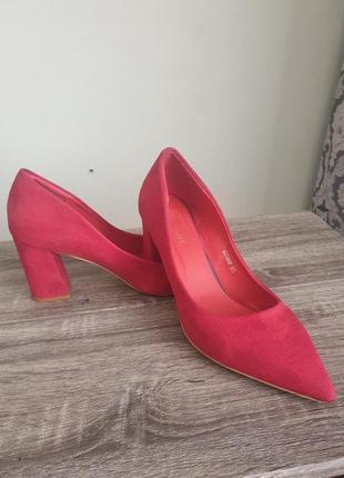 Туфлі жіночі