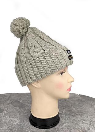 Шапка теплая jack wolfskin, светлая, фирменная