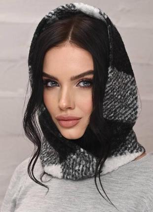 Капюшон букле в клетку