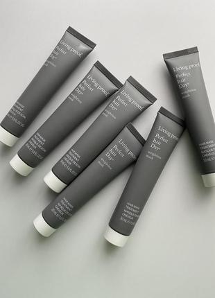 Профессиональная увлажняющая и восстанавливающая маска для волос living proof perfect hair daytm (phd) weightless mask