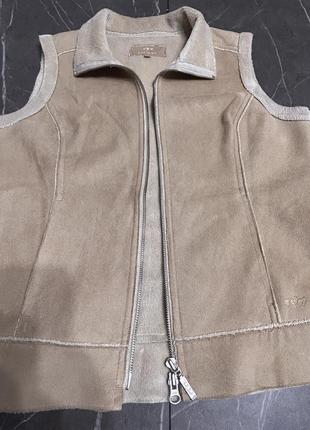 Жилет жіночий з екозамші