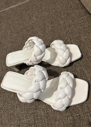 Белые женские мюли, босоножки,