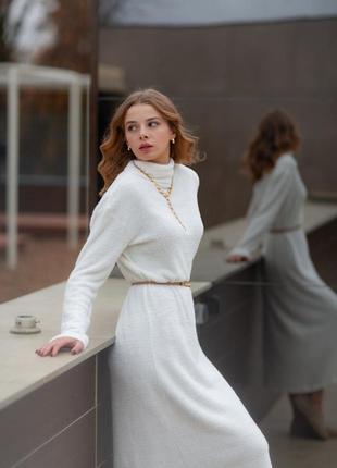 М’яка та приємна до тіла тканина, вишуканої ангорової сукні, підійде як для повсякденного, так і для