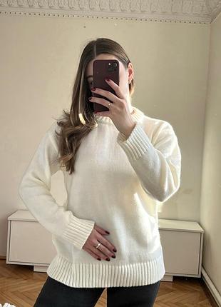 Молочный свитер вязаный, белый, теплый, зимний,свитер