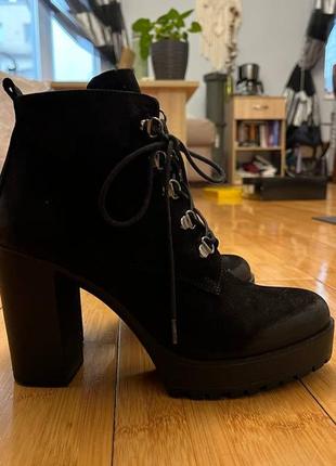 Продам обув на каблуці