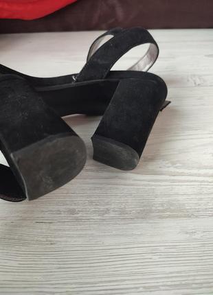 Замшевые босоножки, толстый каблук4 фото