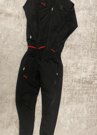 Спортивный костюм