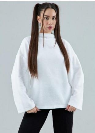 Теплый флисовый свитшот белого цвета стойка горло плюшевый свитерик р.xs