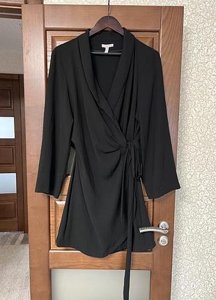 Хорошее платье на запах! размер л