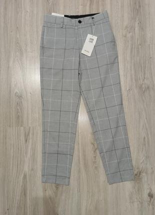 Брюки женские классические р.34