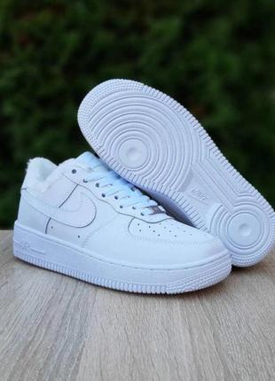 Зимові кросівки