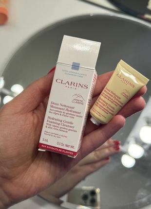 Clarins gentle hydrating foaming cleanser — очищувальна пінка