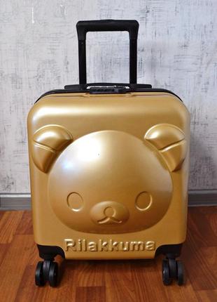 Валіза дитяча на колесах.