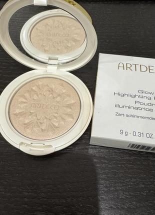 Artdeco glow highlighting хайлайтер для обличчя