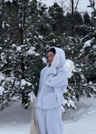 Костюм в стиле oversize
размеры: 42-46, 48-52
➡️ткань: трехнить на флисе