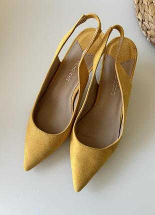 Стильні туфельки