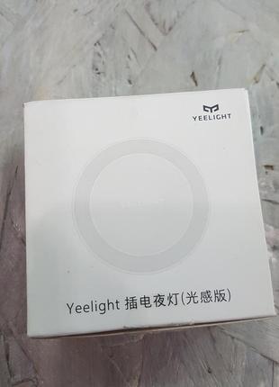 Нічник yeelight plug-in light sensor nightlight eu 0.5w 2500k (ylyd11yl/ylyd111gl) з сутінковим датчиком