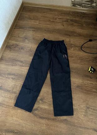 Фирменные зимние водонепроницаемые теплые брюки плащевка рост 158