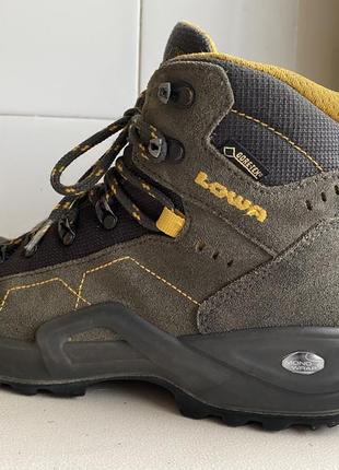 Черевики термо lowa gore-tex 37р. оригінал3 фото