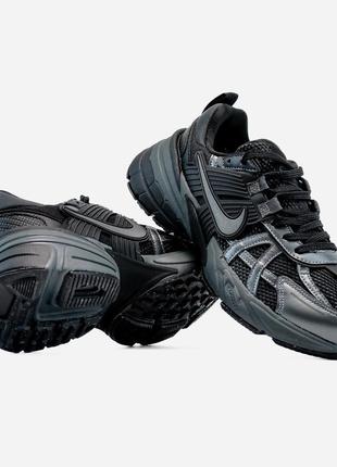 Унисекс кроссовки v2k run 'black dark smoke grey'