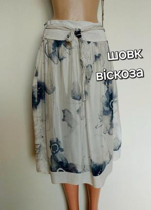 Гарна літня шовкова спідниця,міді,італія