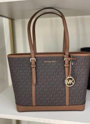 Шкіряна сумка michael kors jet set travel small