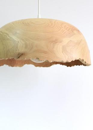 Світла люстра з нерівним краєм (1529) під замовлення4 фото