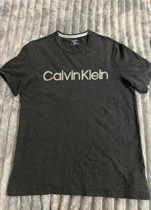 Футболка calvin klein