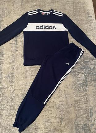 Спортивний костюм на флісі adidas p.164