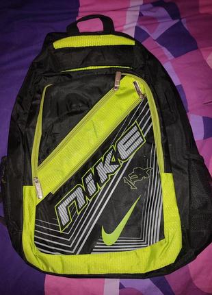 Новый спортивный рюкзак nike