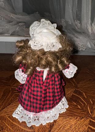 Коллекционная фарфоровая кукла 2