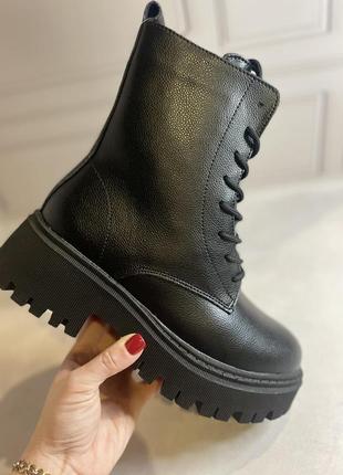 Ботинки женские