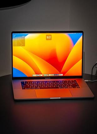 Macbook pro 2019 16" • 1tb • 16gb • i9 • radeon pro 5500m
