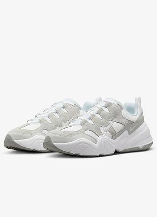 Кроссовки nike tech hera 39р