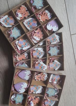 Новогодние игрушки